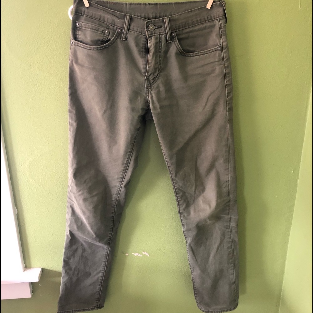 Men’s Levi’s Olive Green Jeans size 31x32